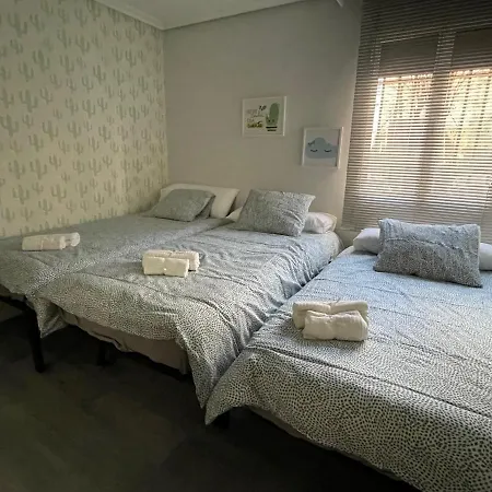 Bonito, Practico Y Muy Bien Comunicado Appartement Madrid Buitenkant foto